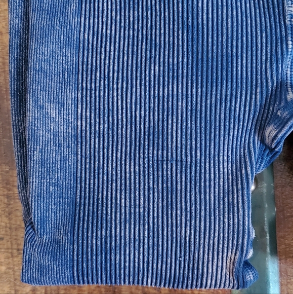 💙 Free People Ultra High Rise Happiness Runs Leggings 💙 - Picture 13 of 16